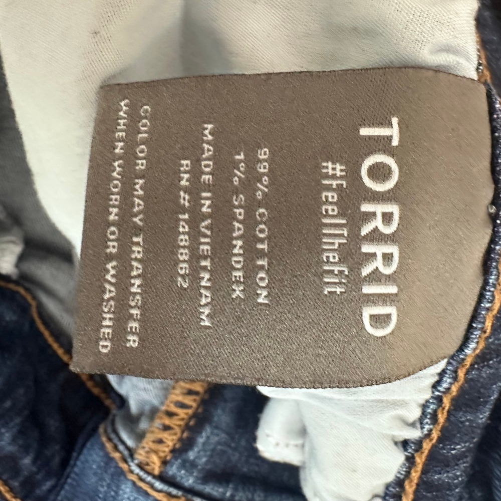 Torrid High Rise Wide Leg Crop Jeans Women's Size 22 Dark Wash Stretch Plus Size - Picture 8 of 10